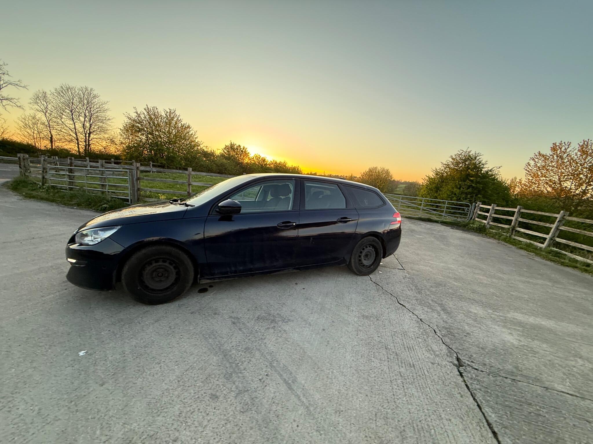 Peugeot 308 SW 1.6 BlueHDi Access Euro 6 (s/s) 5dr — photo 55 of 84
